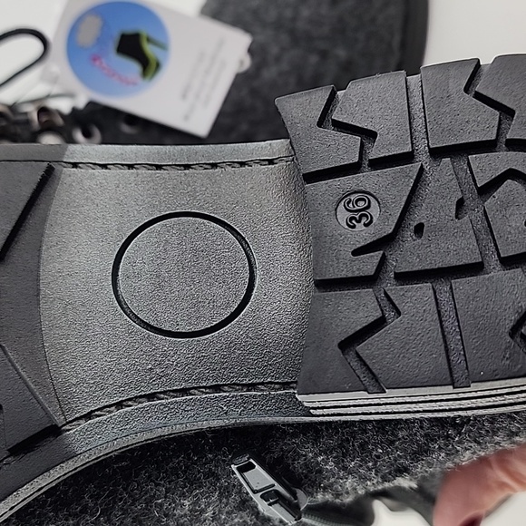 Eric Michael Caterina Waterproof Lace Up Grey Wool Blend  Ankle Boots Sz 36 / 6 - Picture 13 of 14